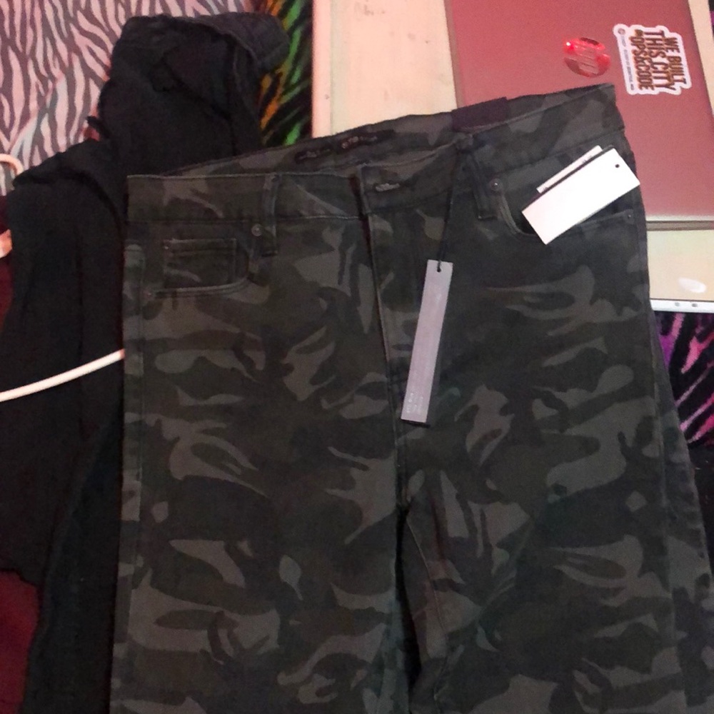 Women’s jeans